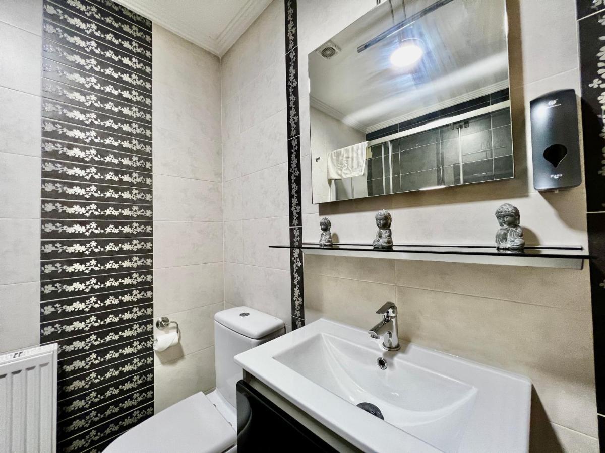Giralda 2 Apartment Ponteareas Exterior photo